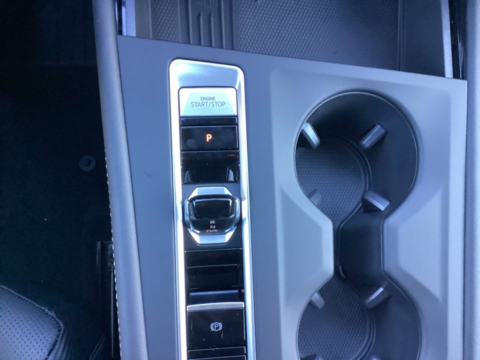 2026 Volkswagen Atlas Cross Sport 2.0T SE