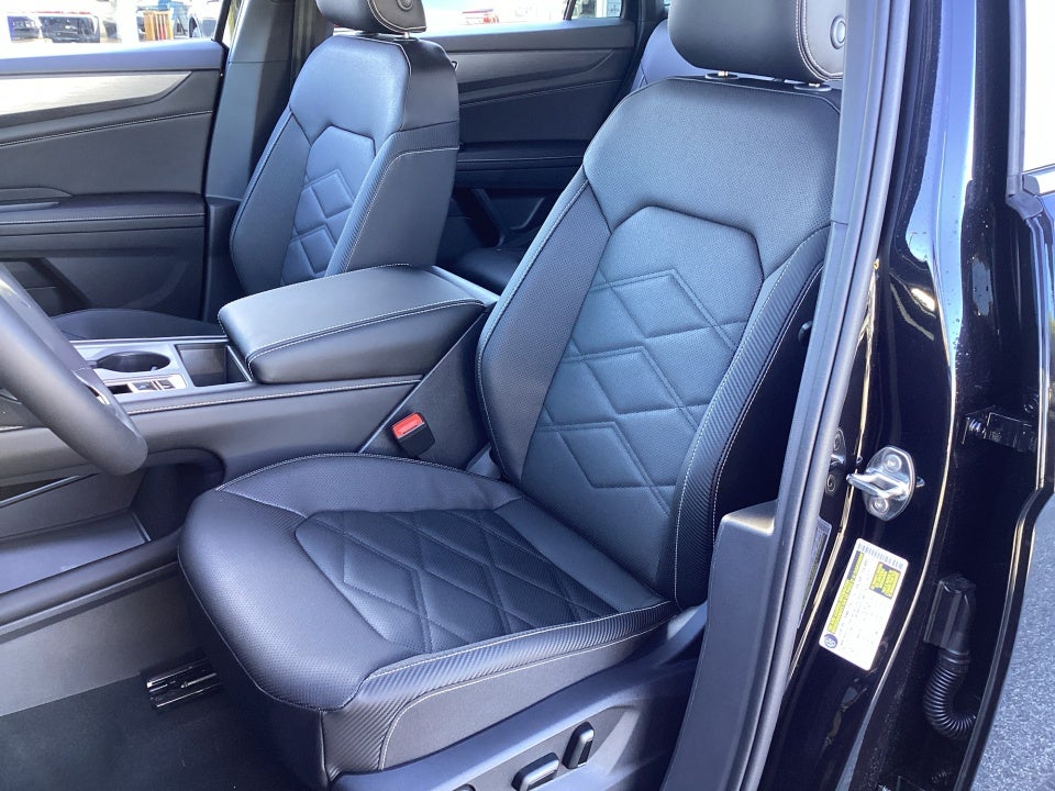 2026 Volkswagen Atlas Cross Sport 2.0T SE