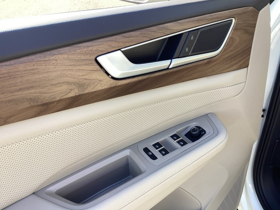 2026 Volkswagen Atlas SE