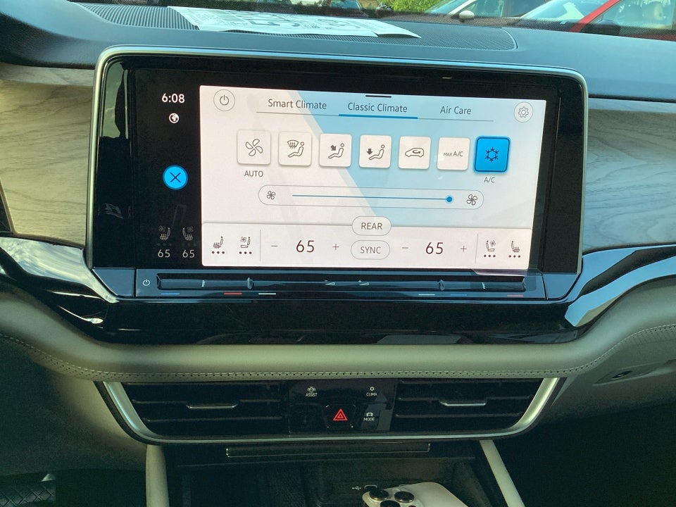 2026 Volkswagen Atlas 2.0T SE