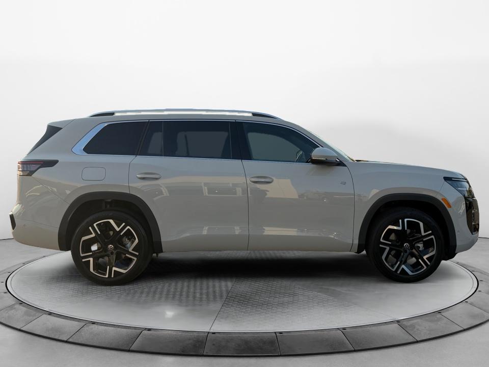 2027 Volkswagen Atlas SEL Premium R-Line