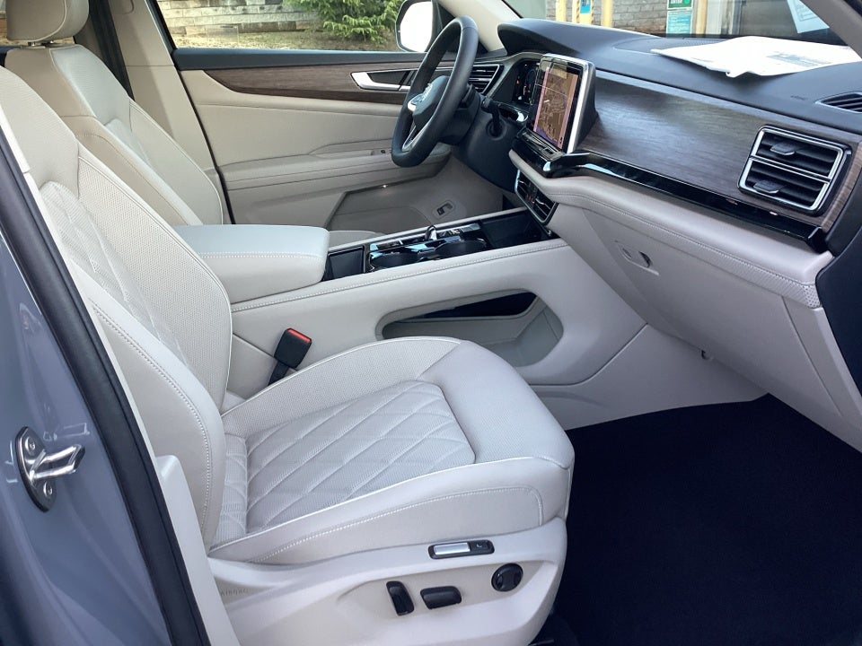 2026 Volkswagen Atlas SEL Premium R-Line