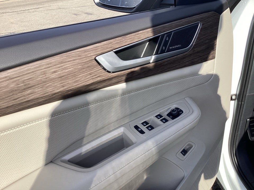 2026 Volkswagen Atlas SEL Premium R-Line