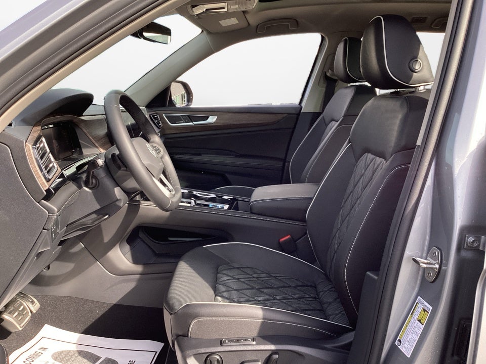 2026 Volkswagen Atlas SEL Premium R-Line