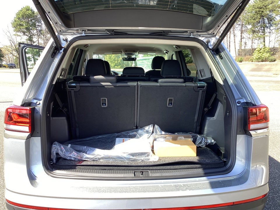 2026 Volkswagen Atlas SE with Technology