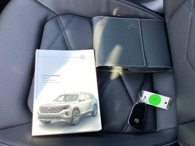 2026 Volkswagen Atlas SE with Technology