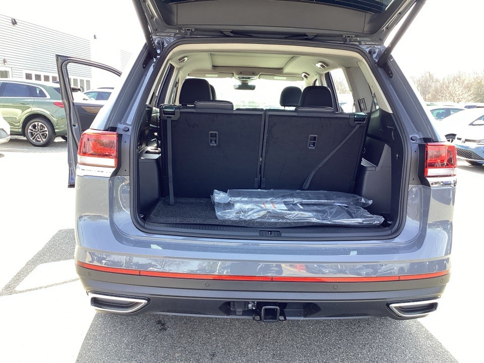 2026 Volkswagen Atlas SE with Technology