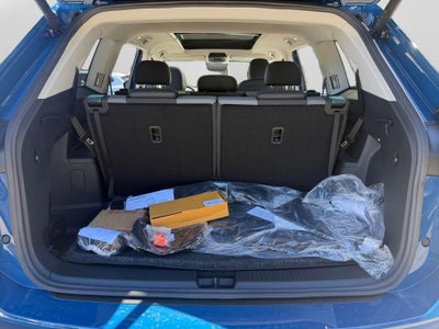2027 Volkswagen Atlas SE w/Technology
