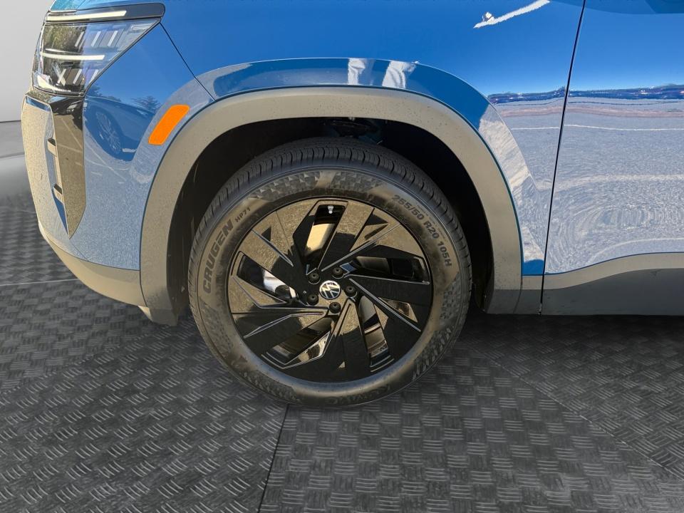 2027 Volkswagen Atlas SE w/Technology