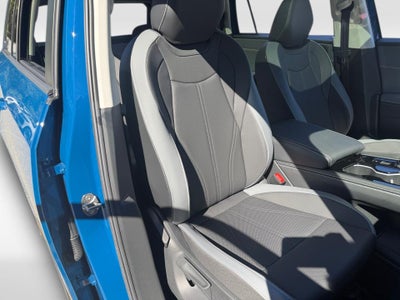 2027 Volkswagen Atlas SE w/Technology