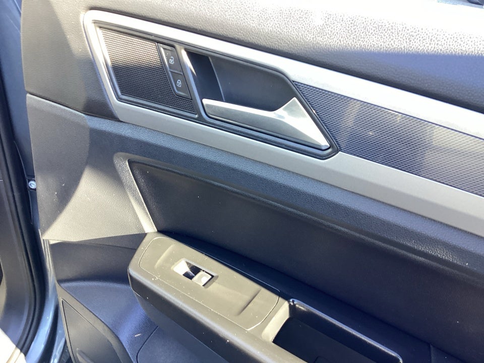 2021 Volkswagen Atlas 3.6L V6 SE w/Technology R-Line