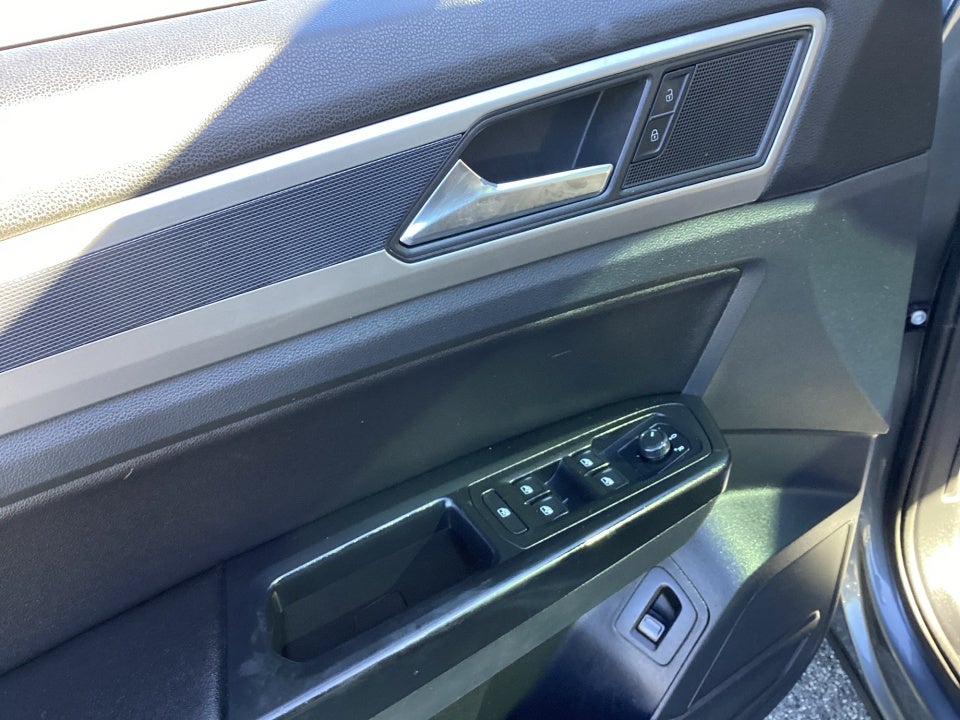 2021 Volkswagen Atlas 3.6L V6 SE w/Technology R-Line