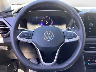 2026 Volkswagen Taos SE Black