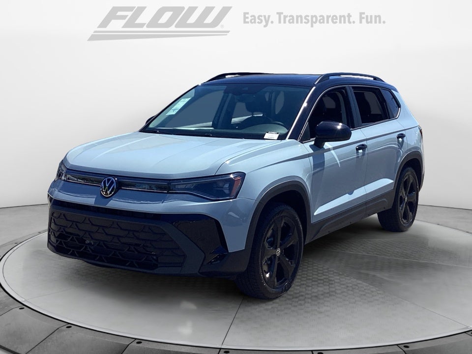 2026 Volkswagen Taos SE Black