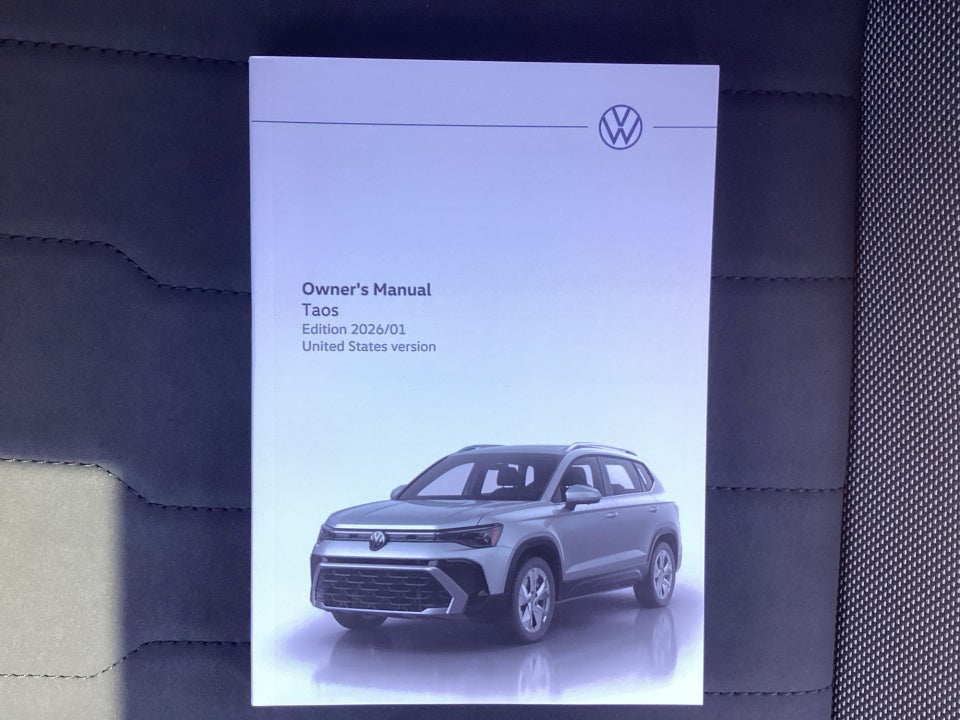 2026 Volkswagen Taos SE Black