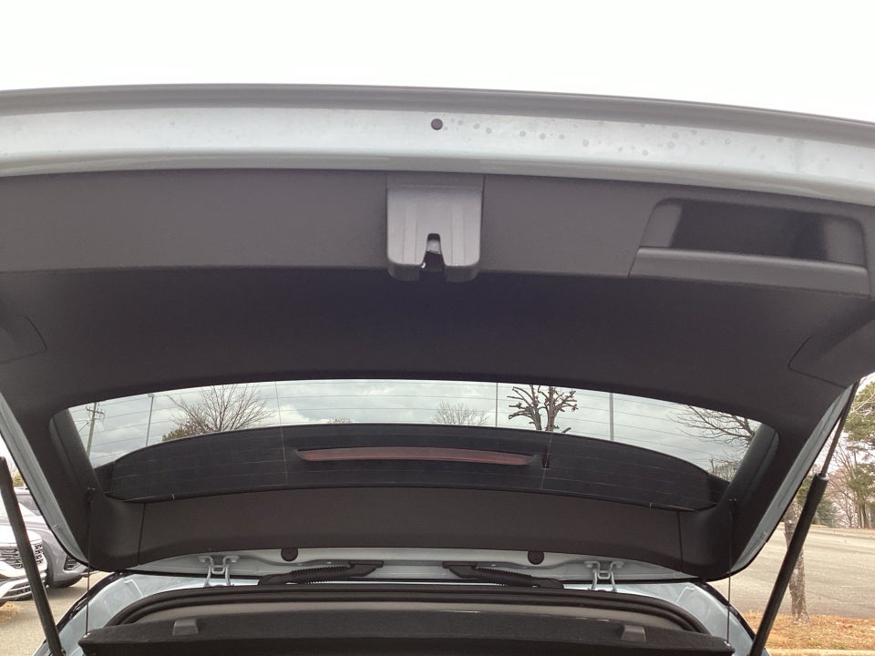 2026 Volkswagen Taos SE Black