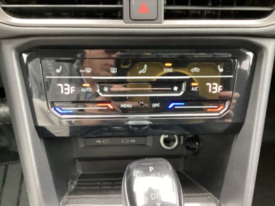 2026 Volkswagen Taos SE Black