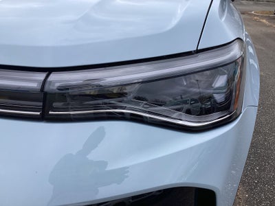 2026 Volkswagen Taos SE Black