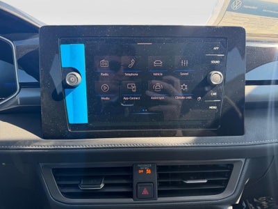2027 Volkswagen Taos SE Black