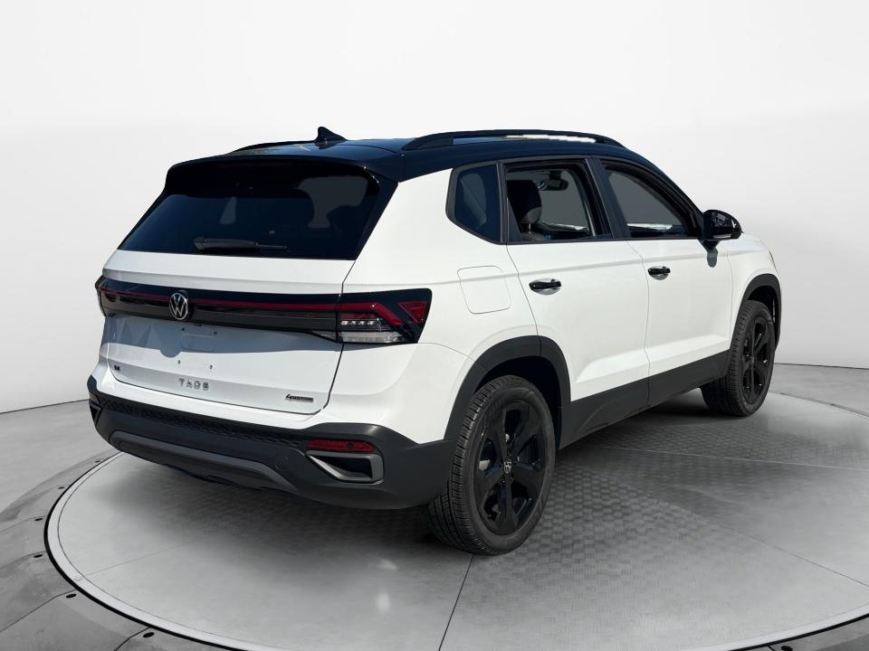 2027 Volkswagen Taos SE Black