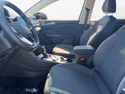 2027 Volkswagen Taos SE Black