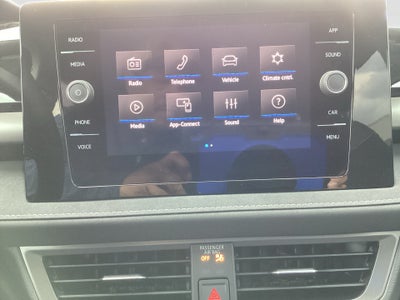 2026 Volkswagen Taos SE Black