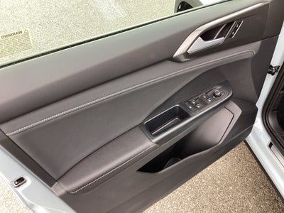 2026 Volkswagen Taos SE Black
