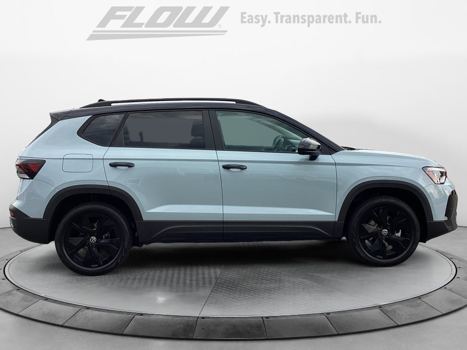 2026 Volkswagen Taos SE Black