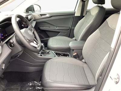 2026 Volkswagen Taos SE Black