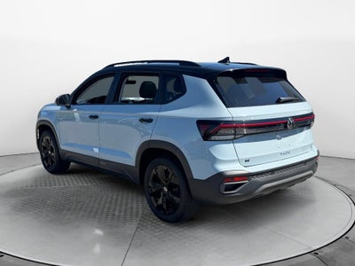 2027 Volkswagen Taos SE Black