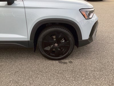 2026 Volkswagen Taos SE