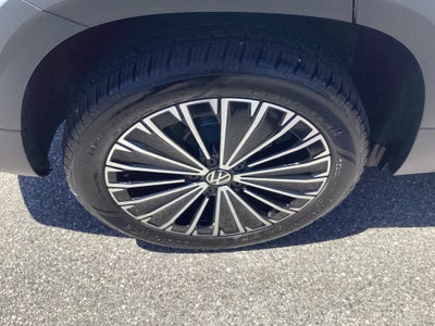 2026 Volkswagen Taos SE
