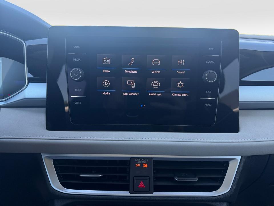 2027 Volkswagen Taos SE