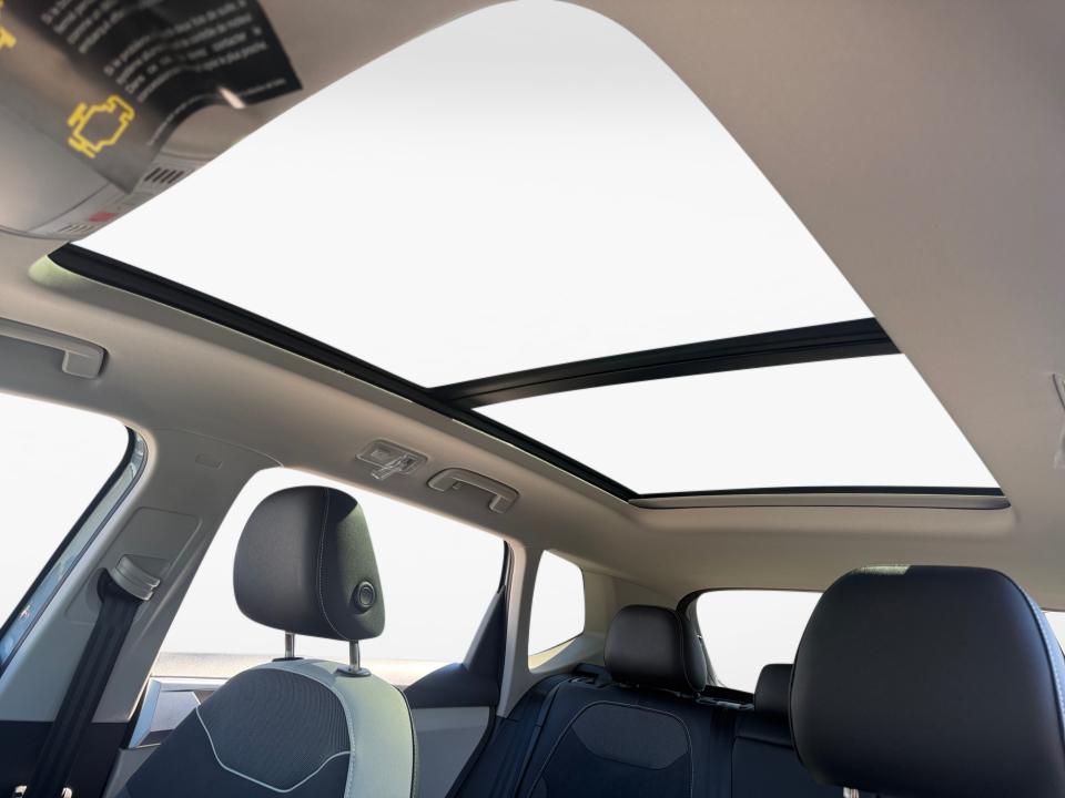 2027 Volkswagen Taos SE