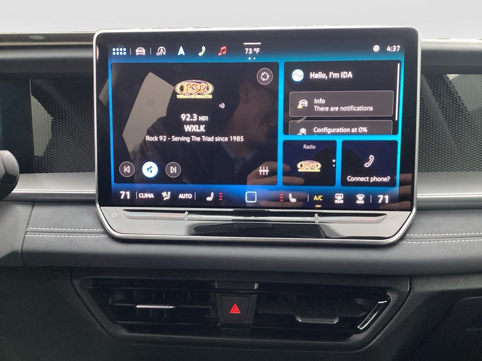 2025 Volkswagen Tiguan 2.0T SE