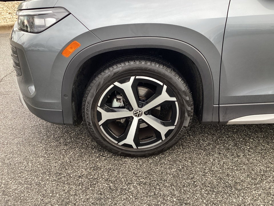 2025 Volkswagen Tiguan 2.0T SE