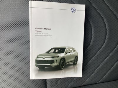2025 Volkswagen Tiguan 2.0T SE