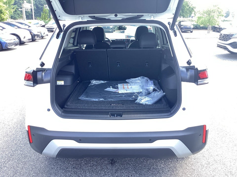 2025 Volkswagen Tiguan 2.0T SE