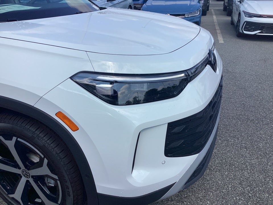 2025 Volkswagen Tiguan 2.0T SE