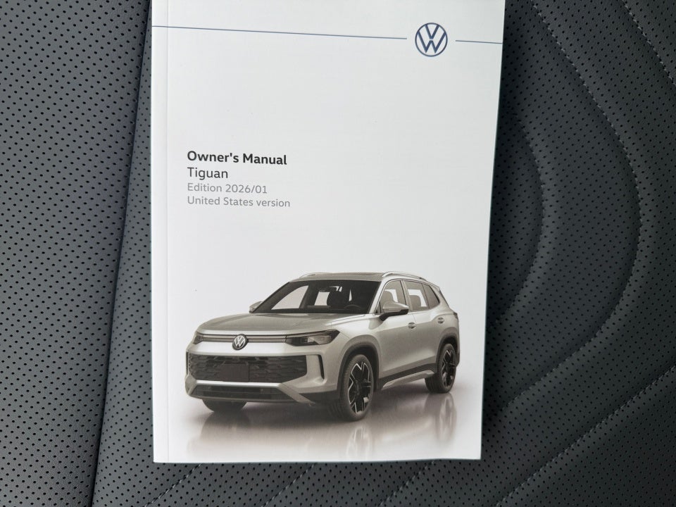 2026 Volkswagen Tiguan SE R-Line Black