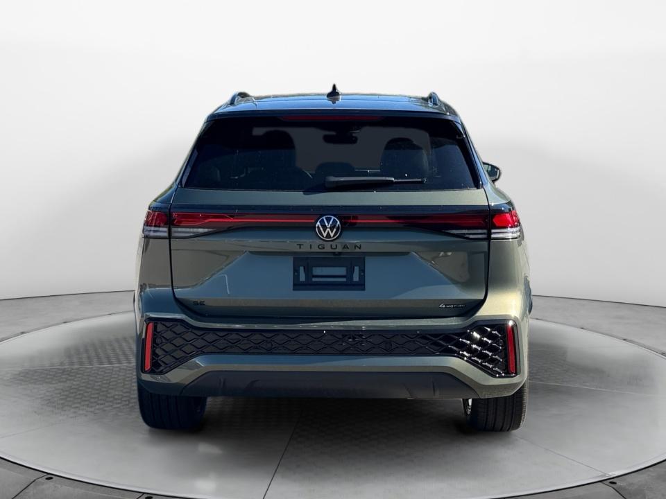 2026 Volkswagen Tiguan SE R-Line Black
