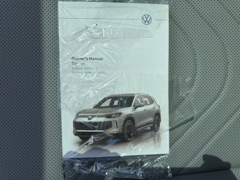 2026 Volkswagen Tiguan SE R-Line Black