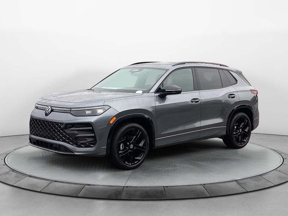 2026 Volkswagen Tiguan SE R-Line Black