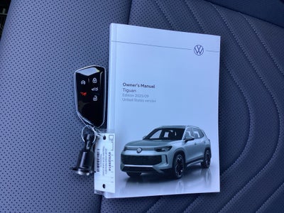 2026 Volkswagen Tiguan SE R-Line Black