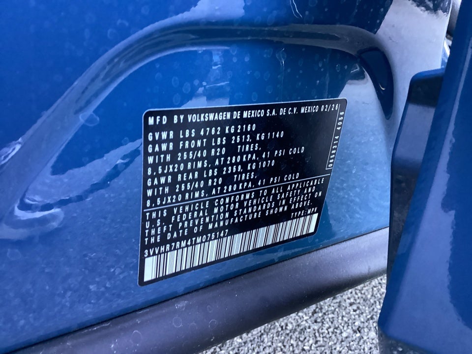 2026 Volkswagen Tiguan SE R-Line Black