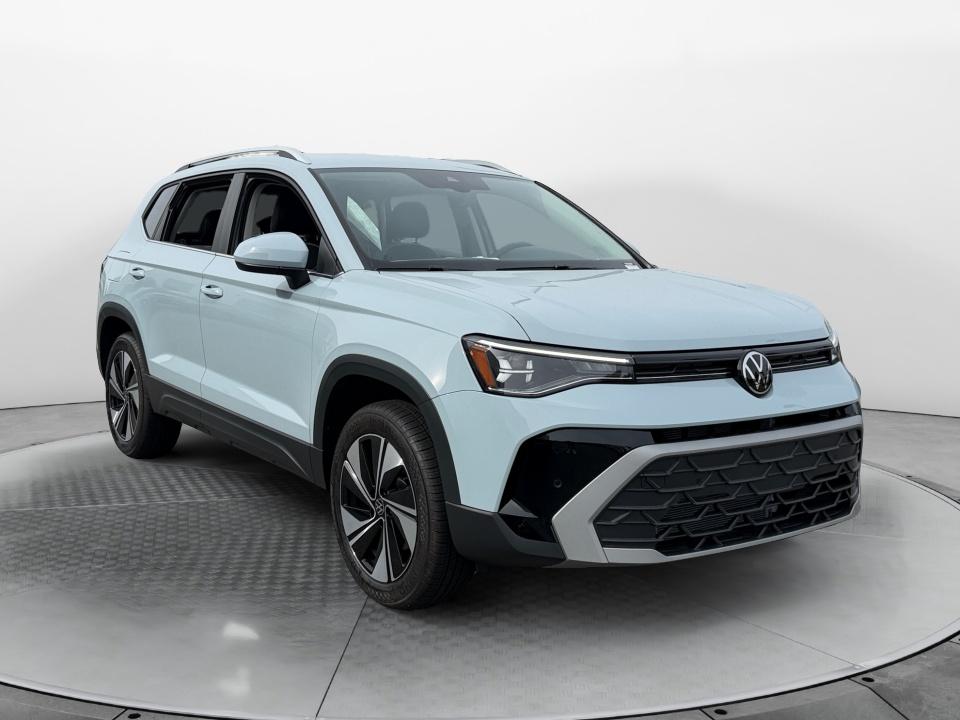 2027 Volkswagen Taos SE