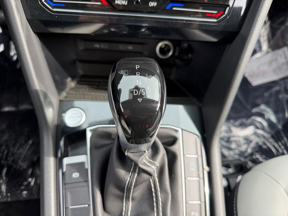 2027 Volkswagen Taos SE