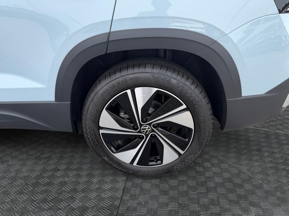 2027 Volkswagen Taos SE