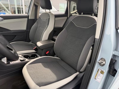 2027 Volkswagen Taos SE