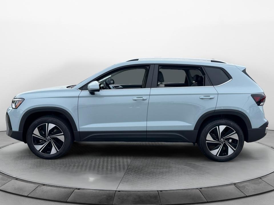 2027 Volkswagen Taos SE